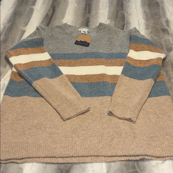 Sweater - Picture 1 of 3